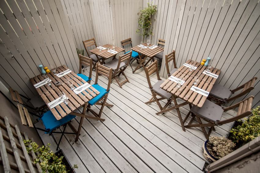 Outdoor Seating - The Washerwoman, Dublin. Courtesy of Alex Machet